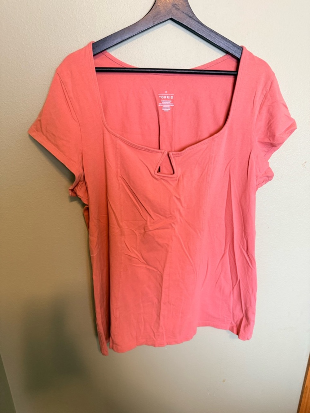 torrid Coral Scoop Neck Short Sleeve Top with Keyhole